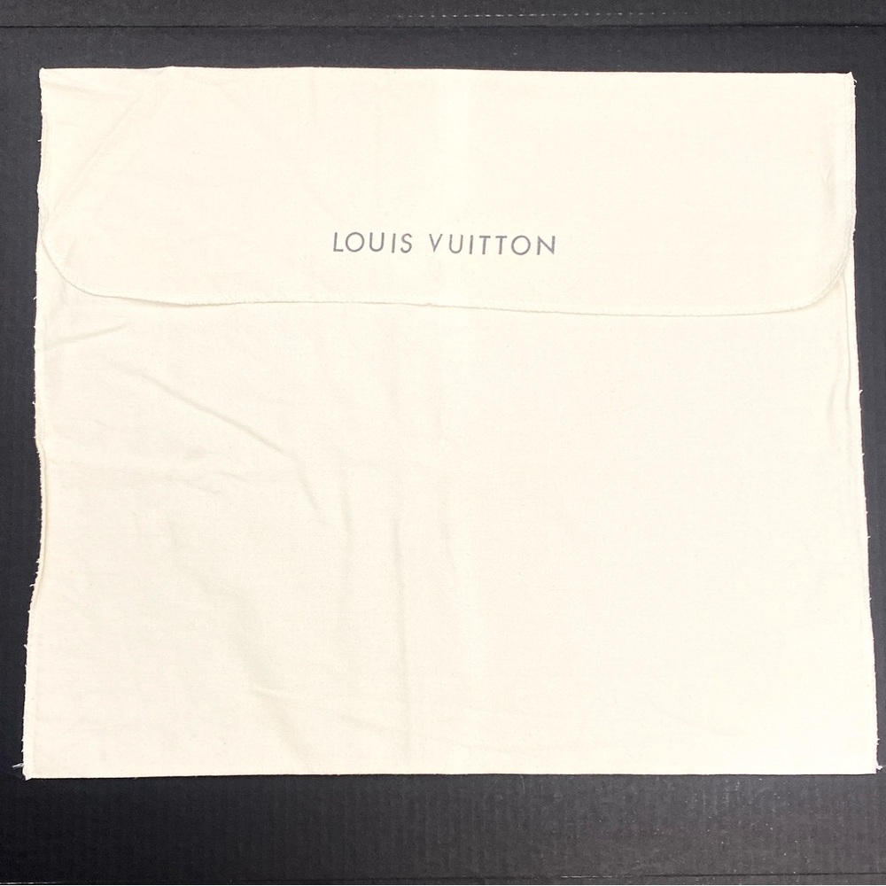 Louis Vuitton Women's Off-White Designer Handbag Dust Cover Bag
